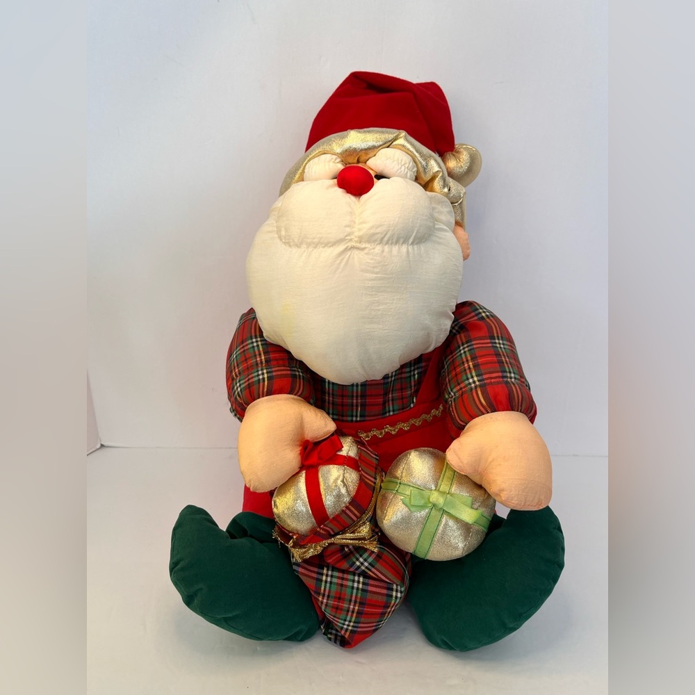 1994 Santa Plush Nylon Christmas Int'l Silver Co Puffalump Style Nylon Decor